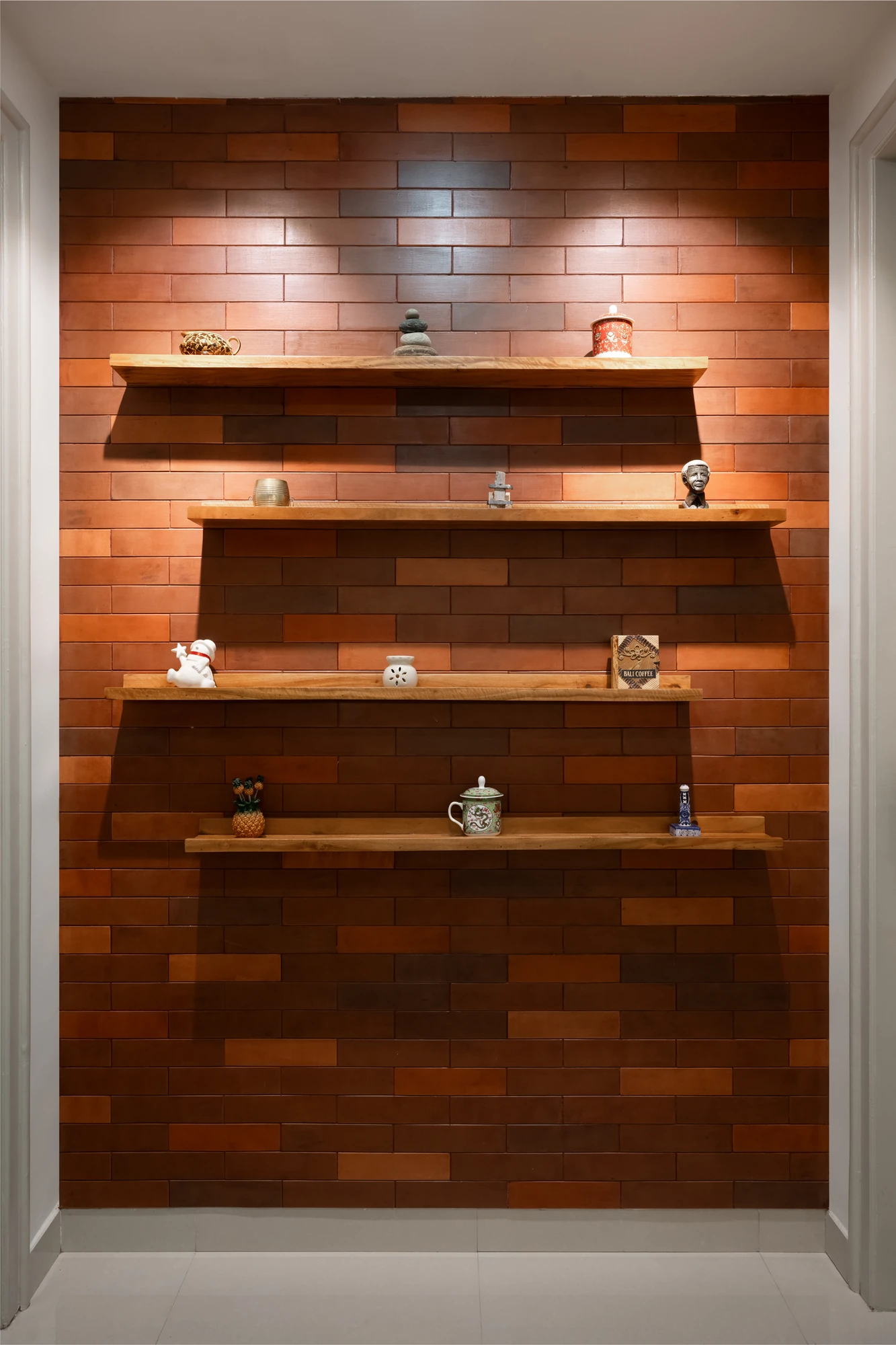 Jobins Chirackel Apartment interior photo 10