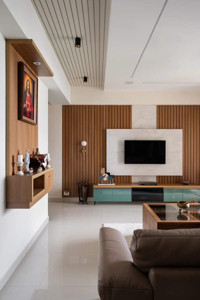 Jobins Chirackel Apartment interior photo 3
